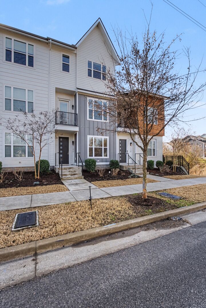 Property Photo: 732 James Ave TN 37209