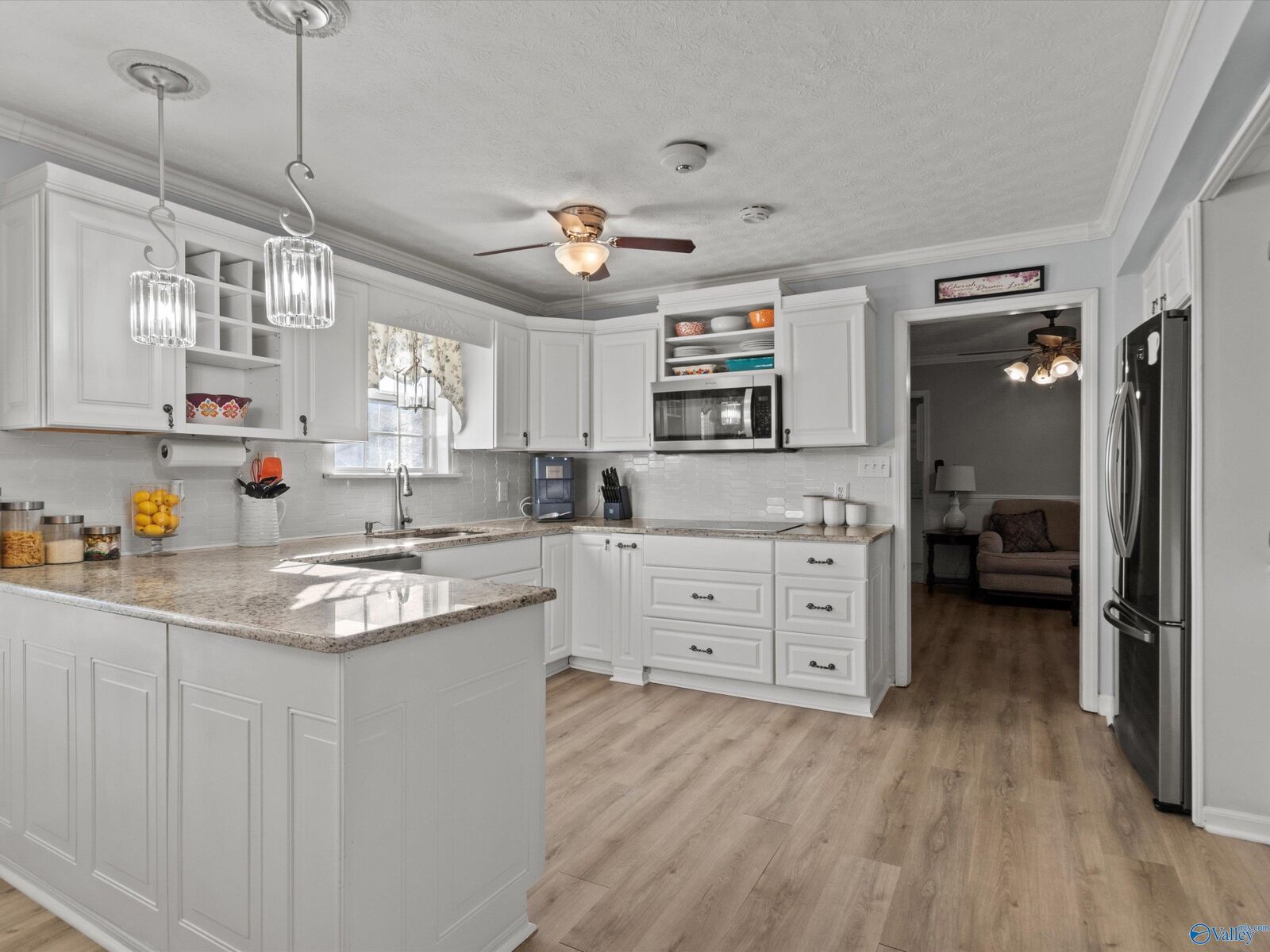 Property Photo: 12308 Lakeview Street AL 35611