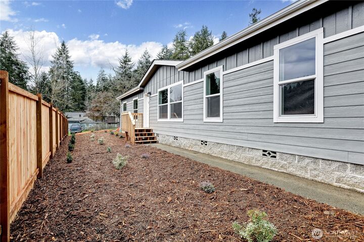 Property Photo:  3613  Burwell Street  WA 98312 