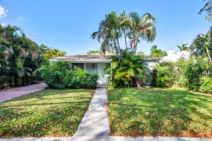 Property Photo: 1013 Upland Road FL 33401