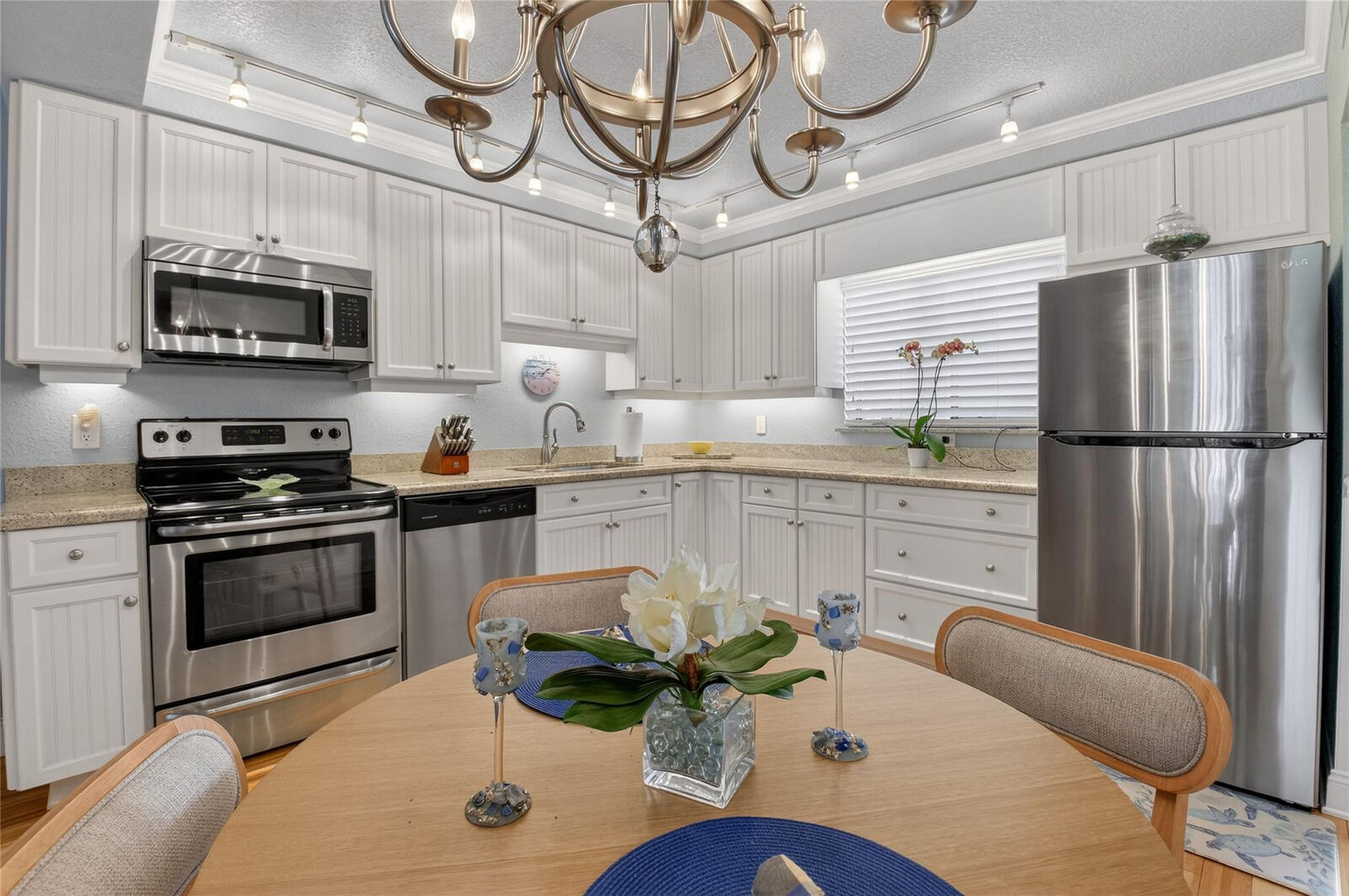 Property Photo: 5250 Las Verdes Circle 313 FL 33484