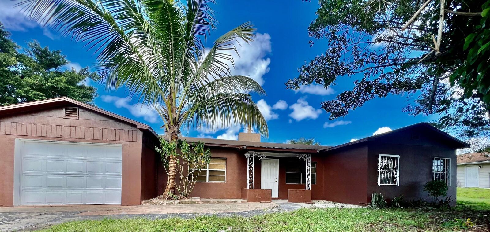 Property Photo: 3404 Avenue O FL 34947