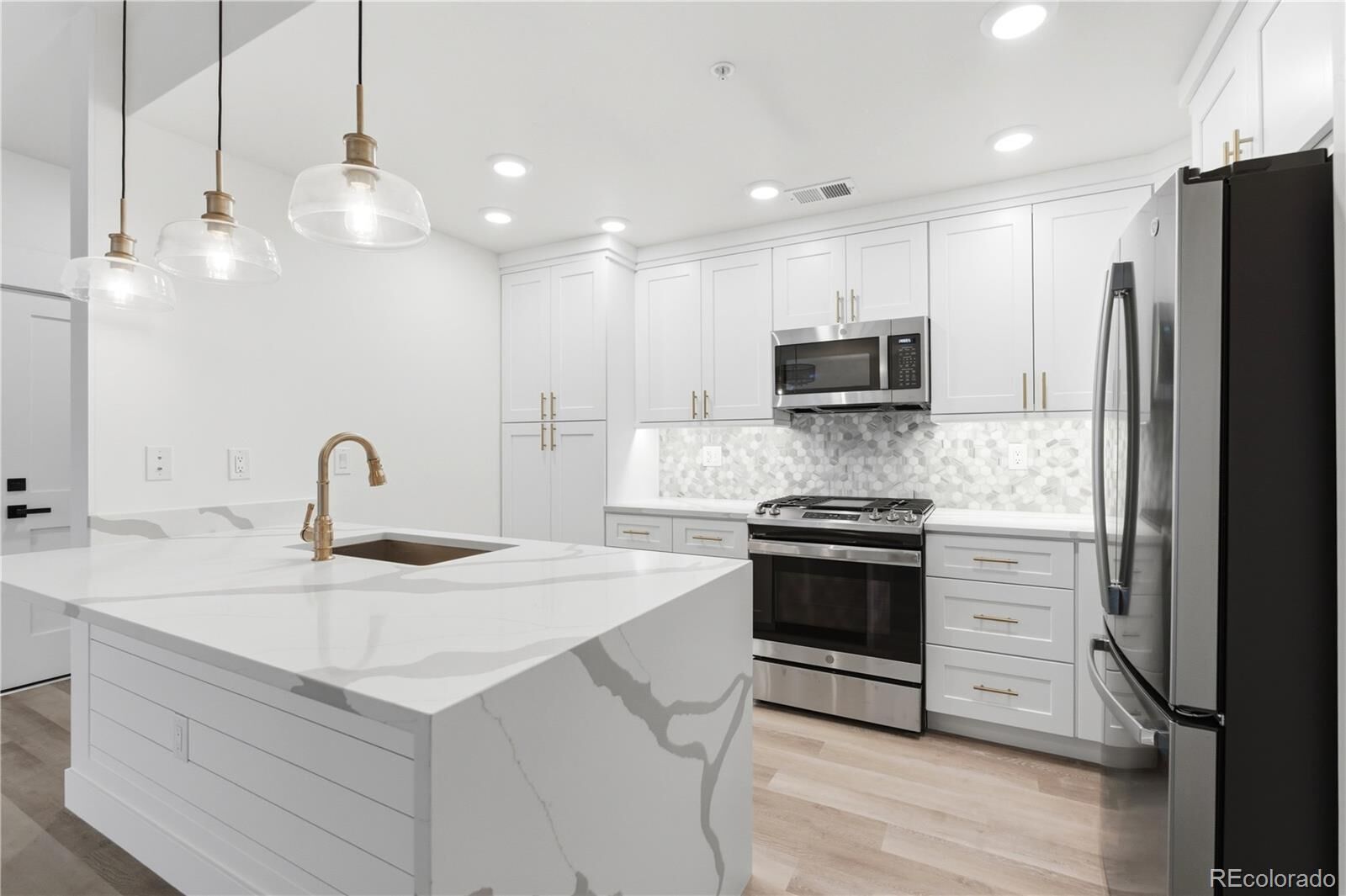 Property Photo:  1308 Snowberry Lane 104  CO 80027 