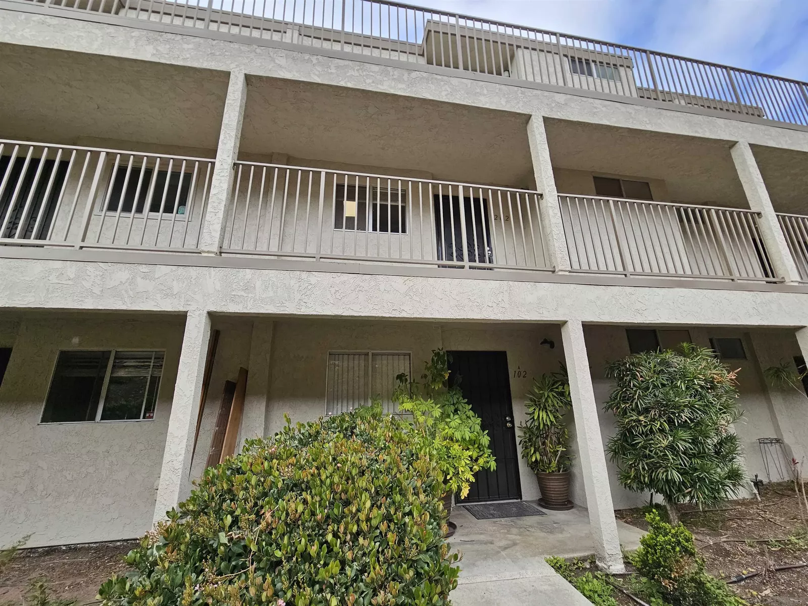 Property Photo:  6675 Mission Gorge Rd A202  CA 92120 