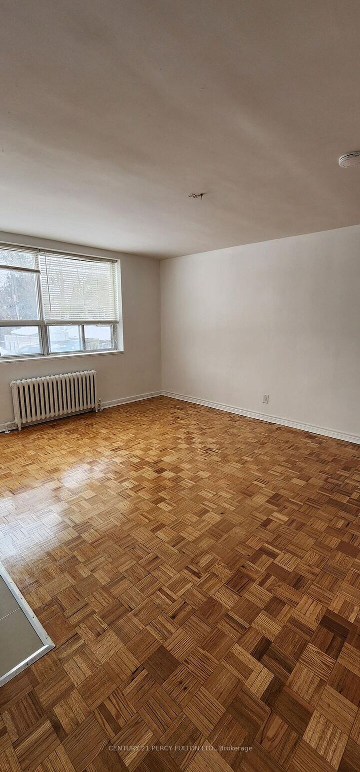 Property Photo:  2275 Weston Road 109  ON M9N 1Y3 