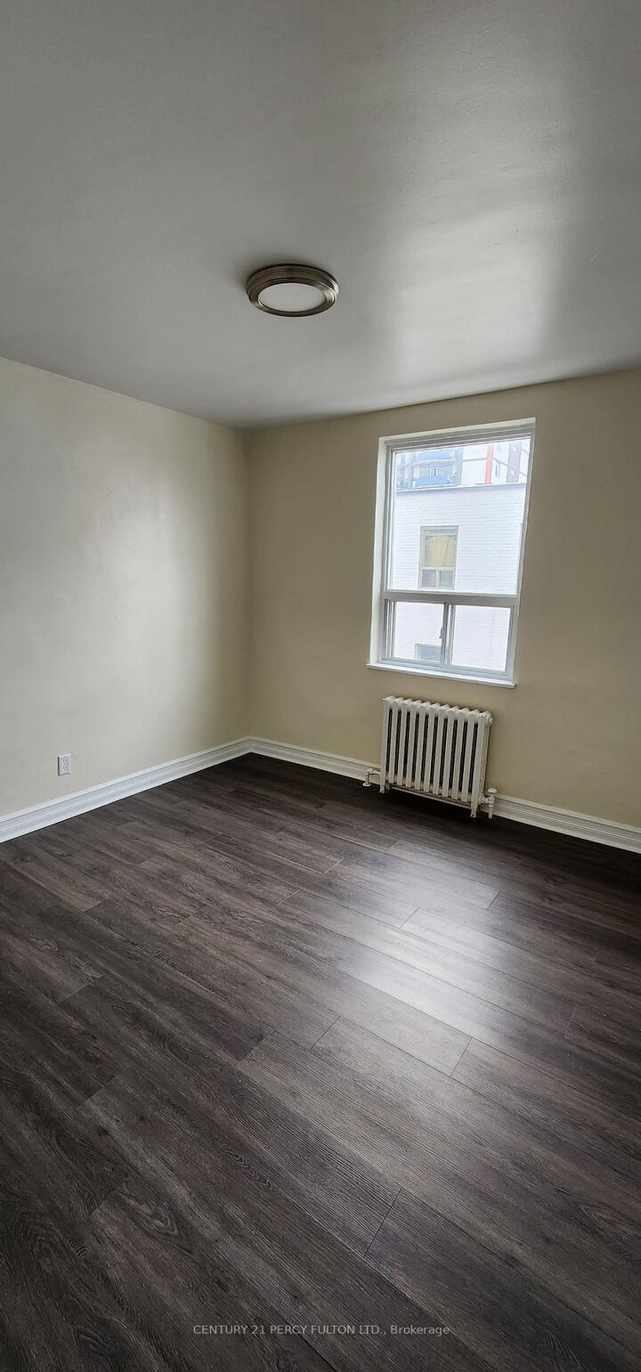 Property Photo:  2275 Weston Road 312  ON M9N 1Y3 