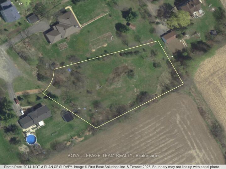 31 Silver Fox Crescent — photo 1