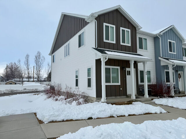 Property Photo: 54 W 460 N UT 84335
