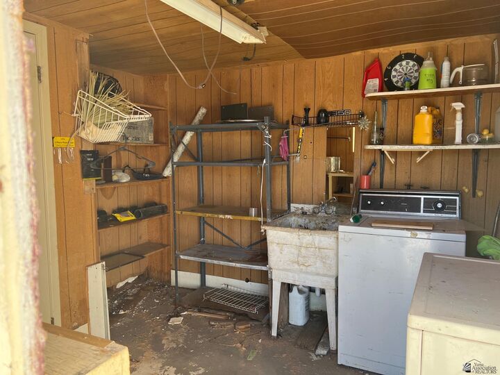 Property Photo:  10308 E 29 Ln  AZ 85365 