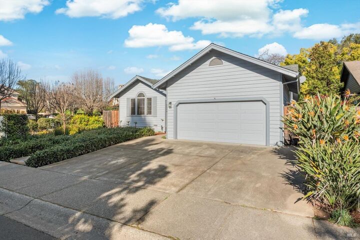 Property Photo:  2004 Oak Circle  CA 94599 