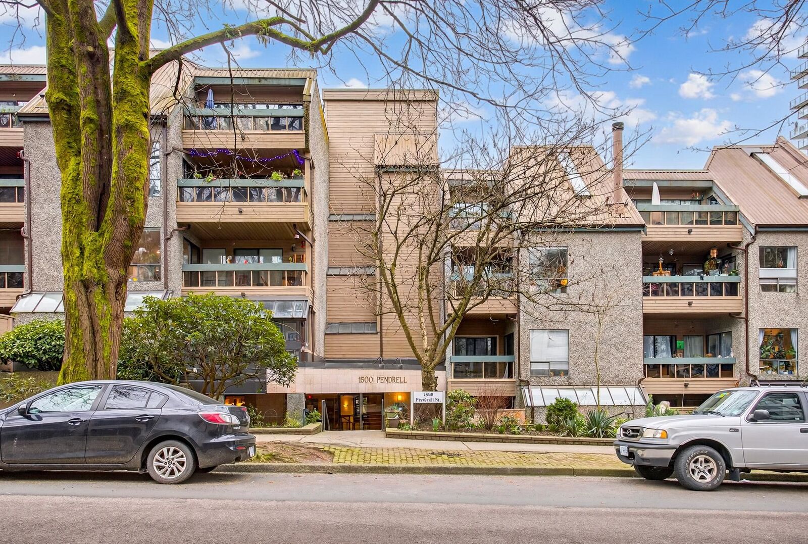 Property Photo:  1500 Pendrell Street 318  BC V6G 3A5 
