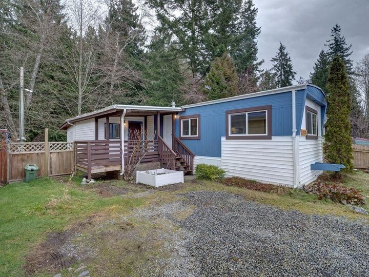 Property Photo: 1413 Sunshine Coast Highway 28 BC V0N 1V5
