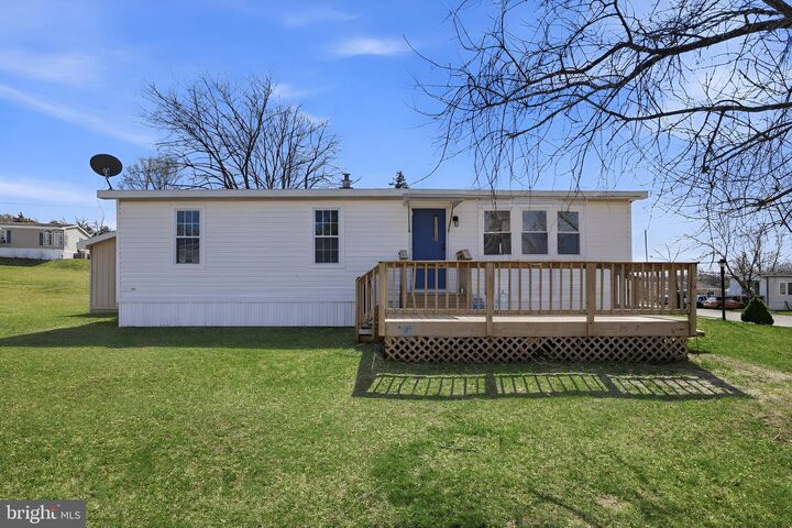 Property Photo: 96 Walmar Manor PA 17019