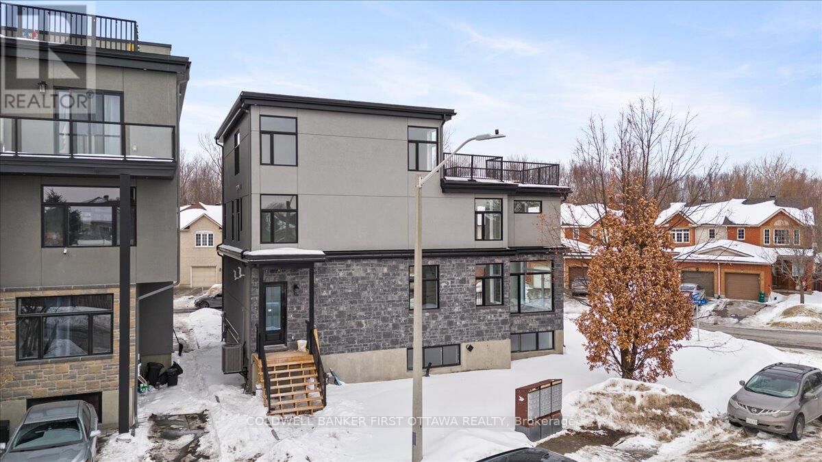 Property Photo:  20 Inverkip Avenue B  ON K1T 4B7 