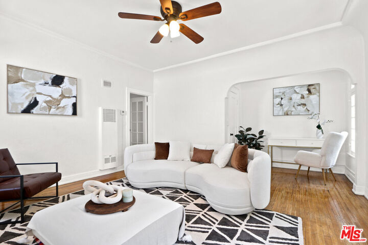 Property Photo: 444 N Orange Grove Ave CA 90036