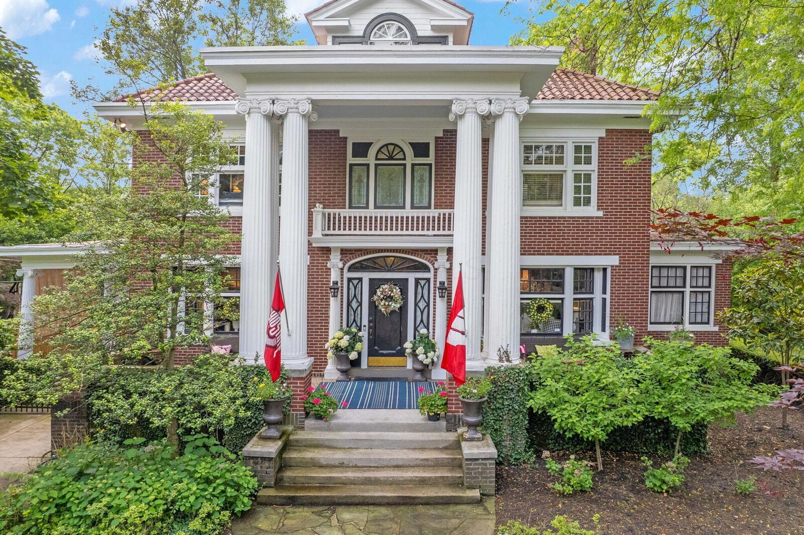 Property Photo:  2465 E Broad Street  OH 43209 