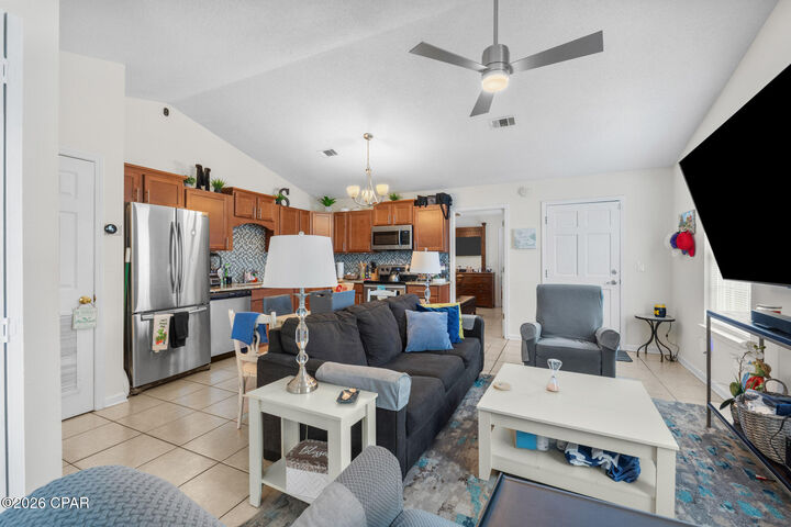 Property Photo:  8402 Elizabeth Avenue  FL 32408 