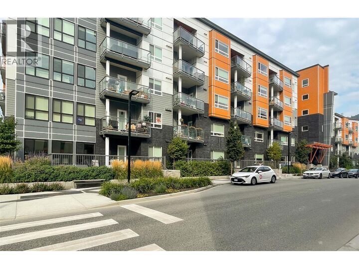 Property Photo:  722 Valley Road 505  BC V1V 0E2 