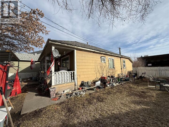 Photo de la propriété:  114 9th Avenue  BC V1C 2M2 