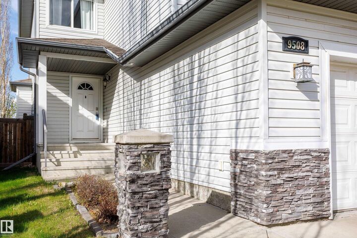 Property Photo:  9508 107 Avenue  AB T8R 0C7 