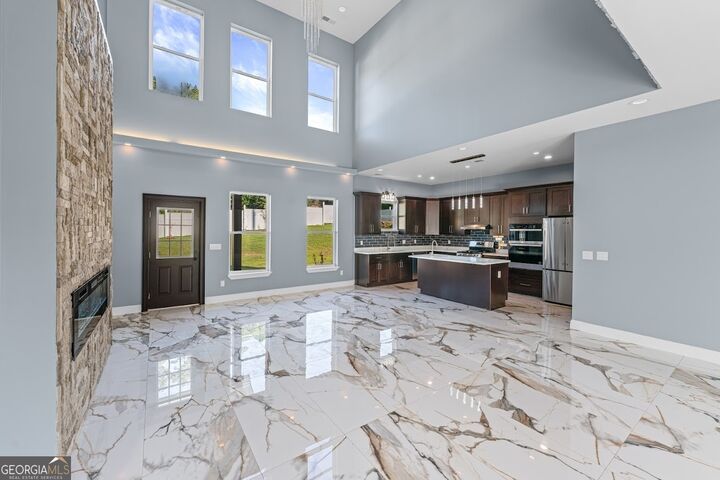 Property Photo:  1515 Grayson Parkway  GA 30017 