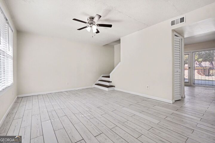 Property Photo: 233 SW Peyton Place SW GA 30311