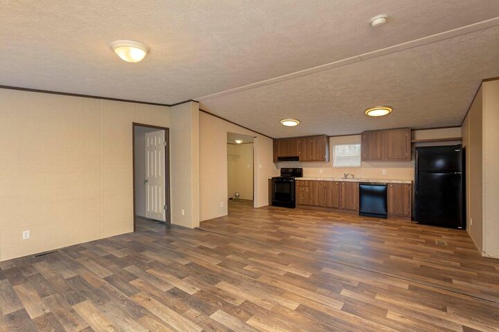 Property Photo:  805 Lake Forest Drive  TN 37308 