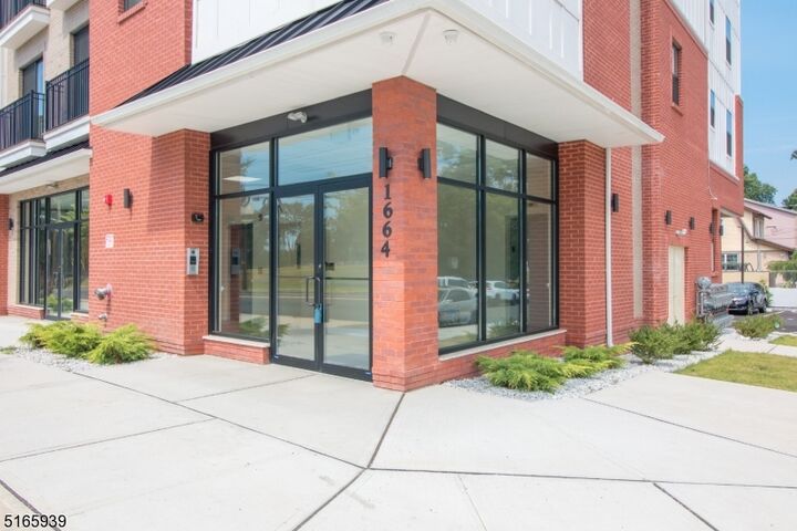 Property Photo: 1664 Stuyvesant Ave 306 NJ 07083