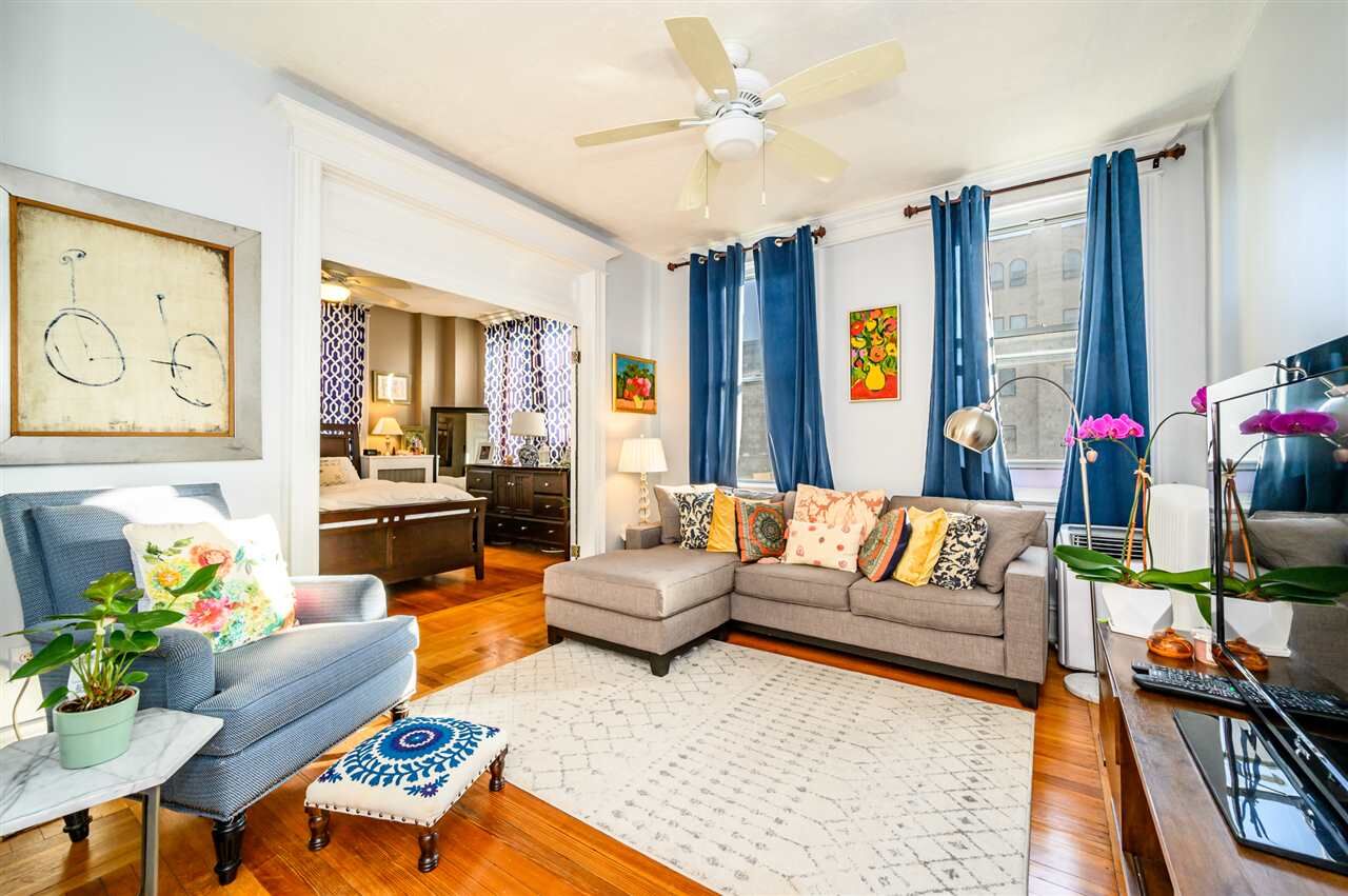 Property Photo:  278 Magnolia Ave 14  NJ 07306 