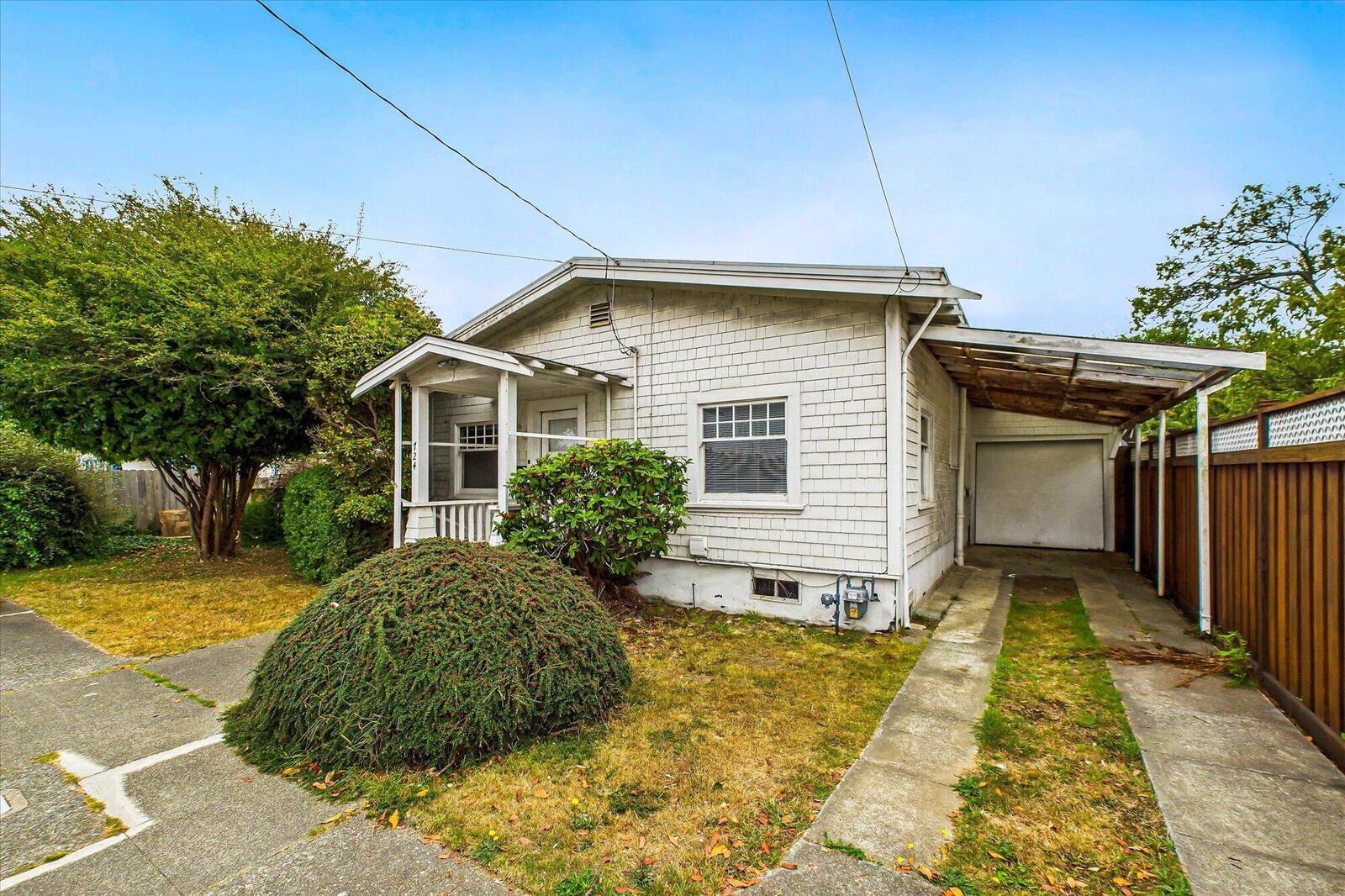 Property Photo:  724 Henderson Street  CA 95501 
