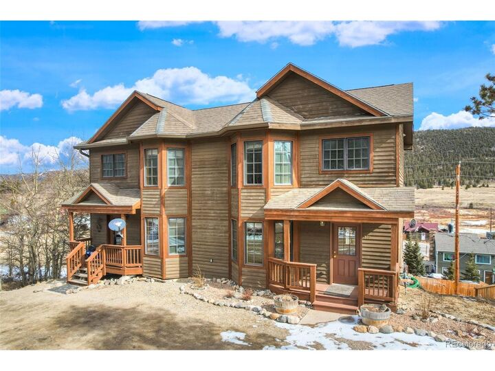 Property Photo:  370 N Oak St  CO 80420 