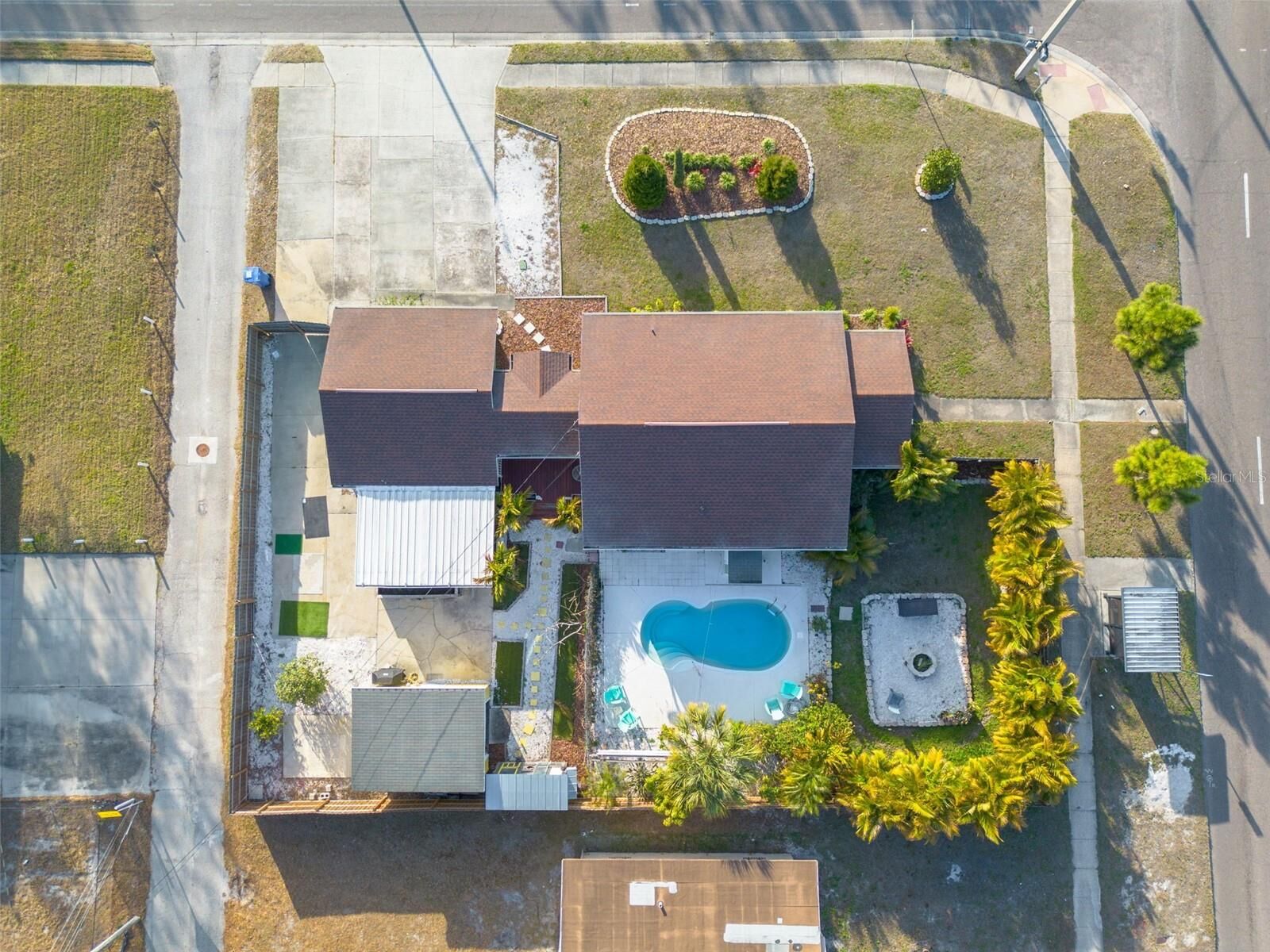 Property Photo:  3662 5th Avenue S  FL 33711 