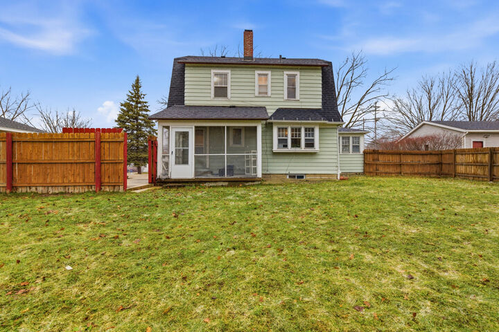 Property Photo:  1922 Burton Street SE  MI 49506 