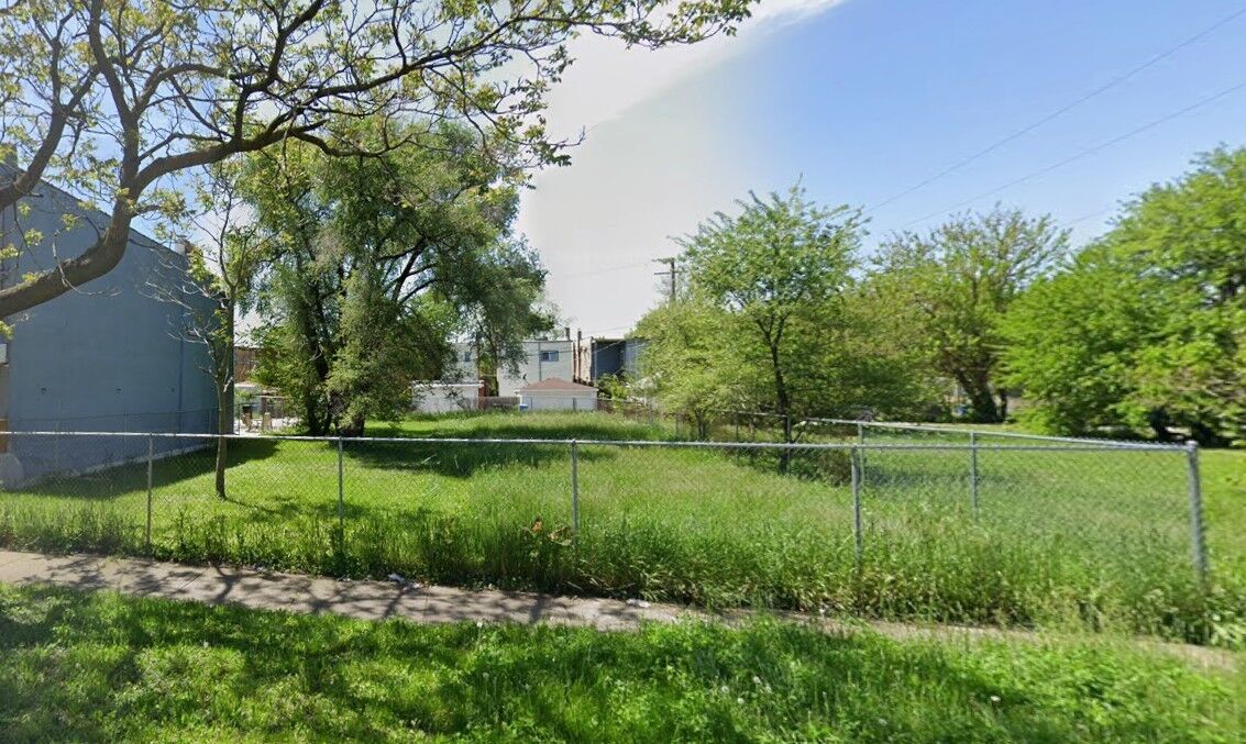 Property Photo:  208 N La Crosse Avenue  IL 60644 