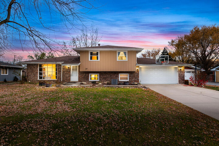 Property Photo: 207 Diana Street IL 60404