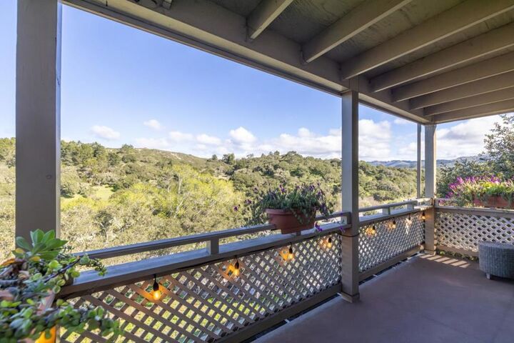Property Photo:  521 Quail Run Court  CA 93940 