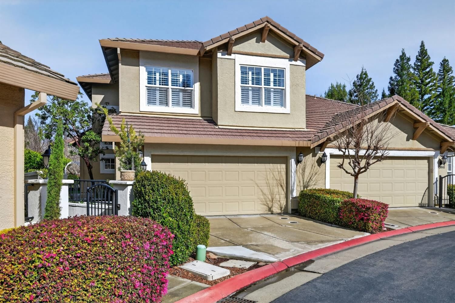 Property Photo:  9837 Villa Francisco Lane  CA 95746 