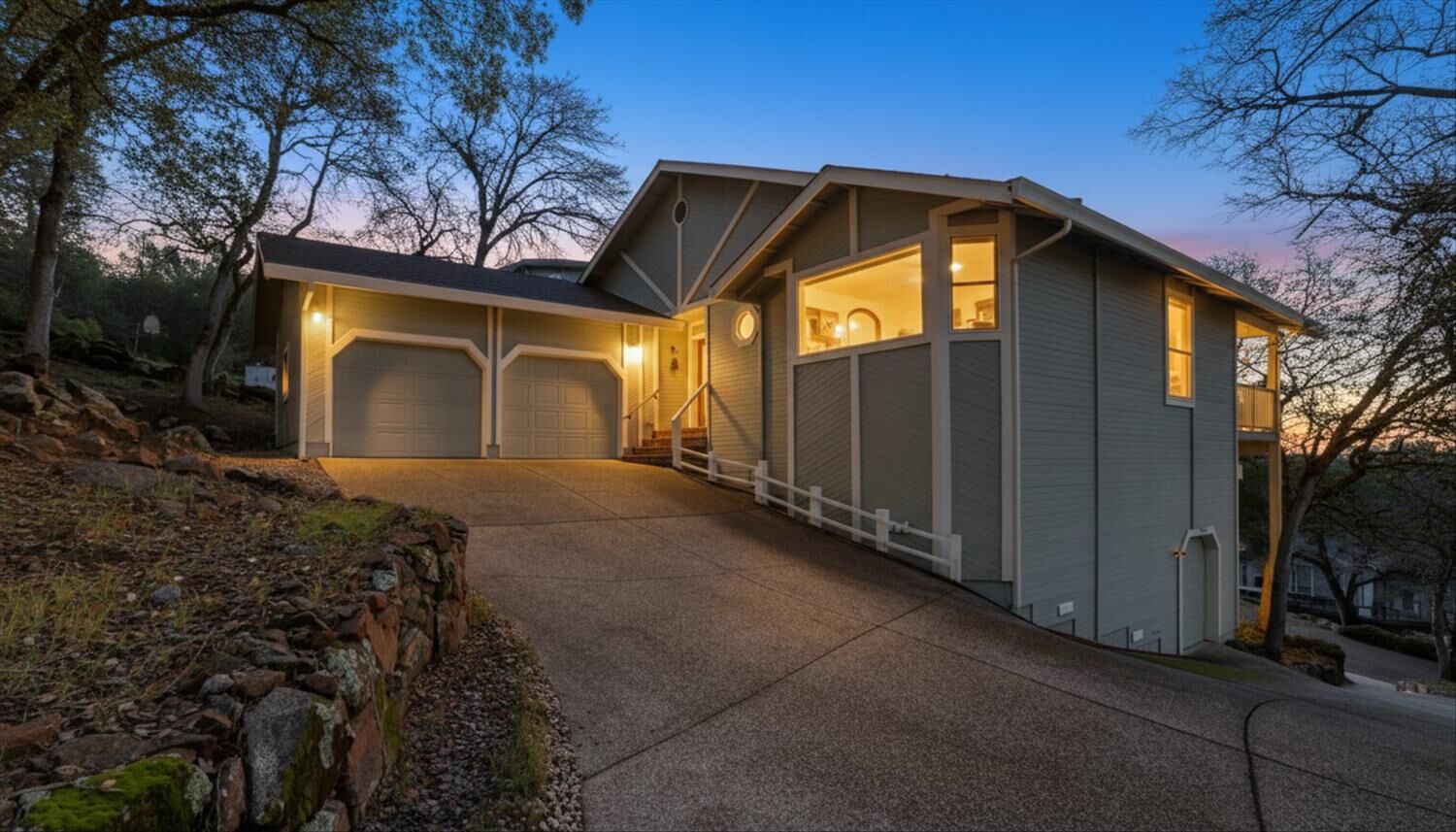 Property Photo: 17572 Long Branch Court CA 95946