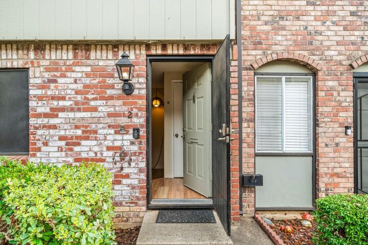 Property Photo:  1990 Benita Drive 2  CA 95670 