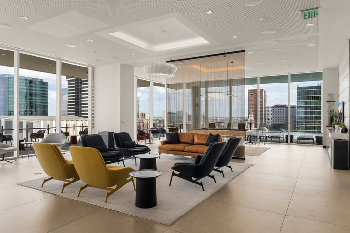 Property Photo:  805 Church St 2001  TN 37203 