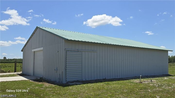 Property Photo: 1330 Purple Martin Drive FL 34120