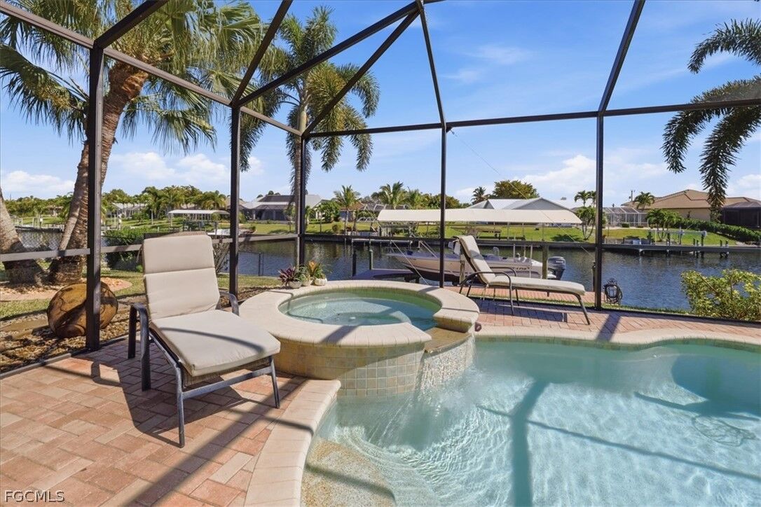 Property Photo:  3511 SE 10th Avenue  FL 33904 