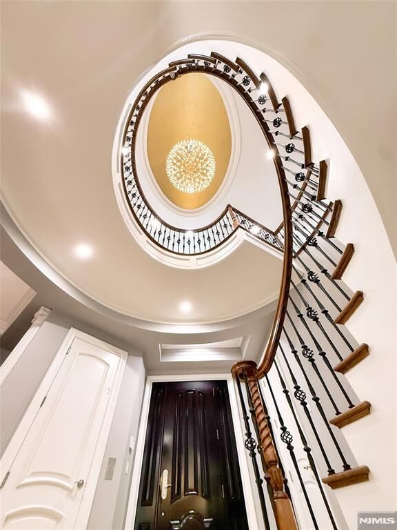 Property Photo:  114 Bellaire Drive  NJ 07627 