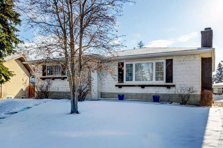 Property Photo: 35 Penworth Place SE AB T2A 4G4