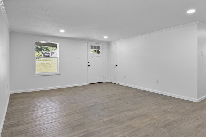 Property Photo:  1409 S 11th  LA 71446 
