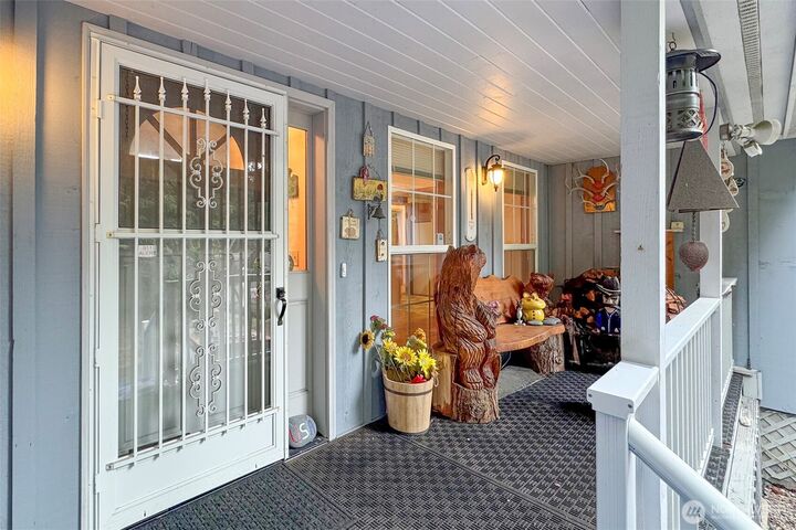 Property Photo:  202 W Emerald Forest Lane  WA 98382 