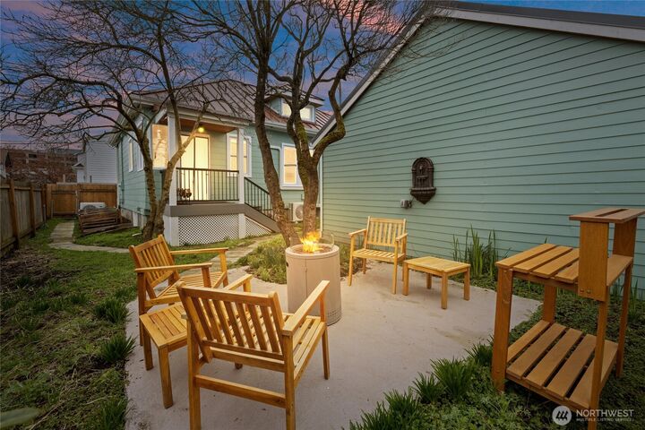 Property Photo: 1211 S 17th Street WA 98405