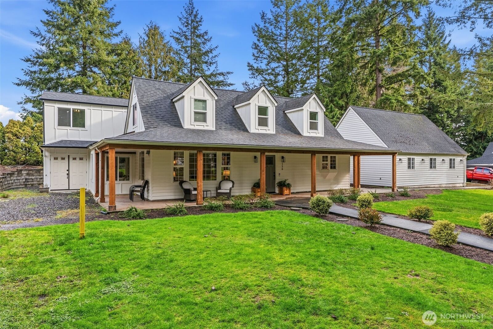 Property Photo: 128 Arbor Lane WA 98632