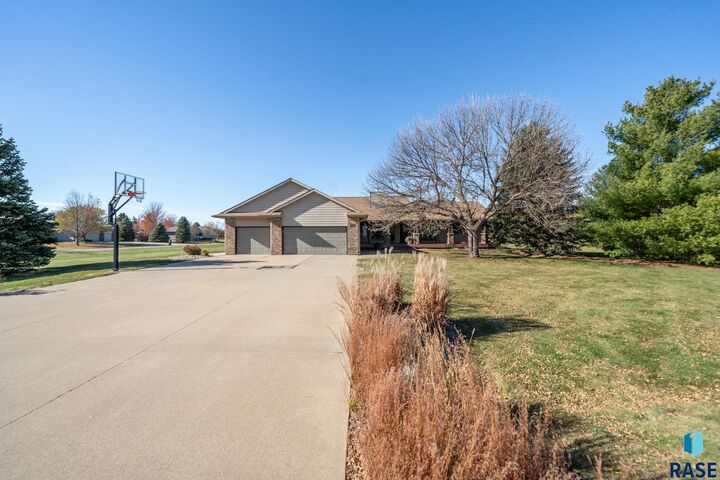 Property Photo:  27121 Morning Glory Ave  SD 57032 