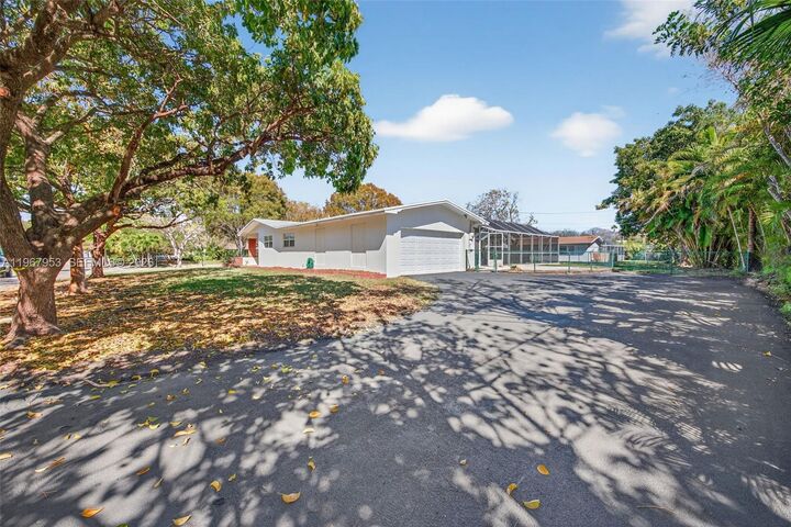 Property Photo: 7280 SW 128th St - FL 33156